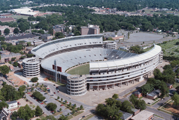 stadium.jpg (131620 bytes)